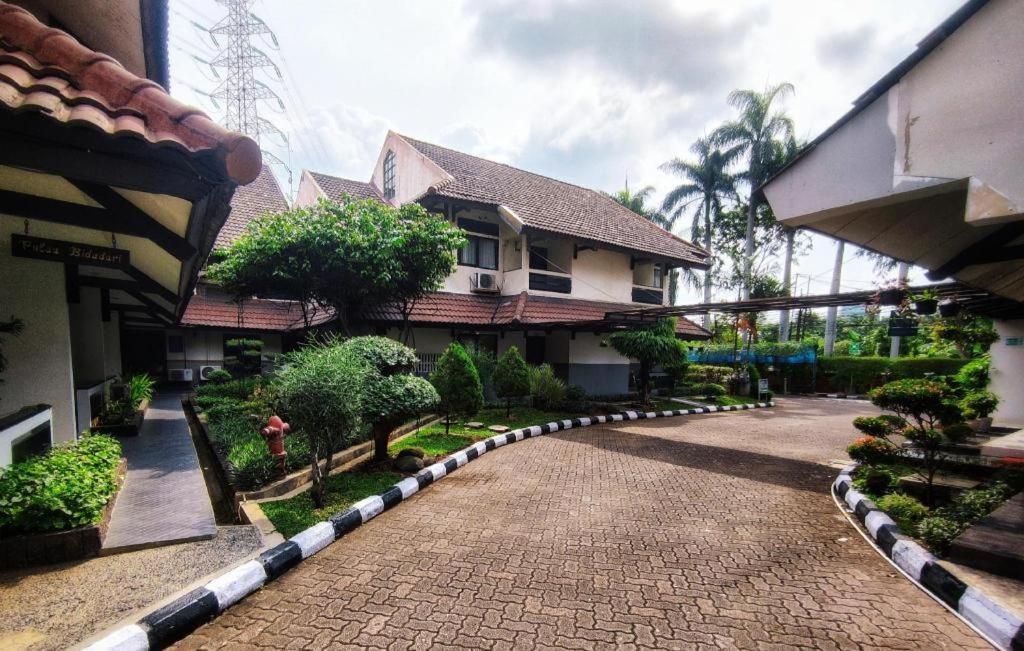 D'Arcici Hotel Plumpang Yakarta Exterior foto